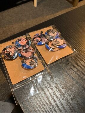 Anime Zanka Gachiakuta Character Button Pin Set - Blue Accent